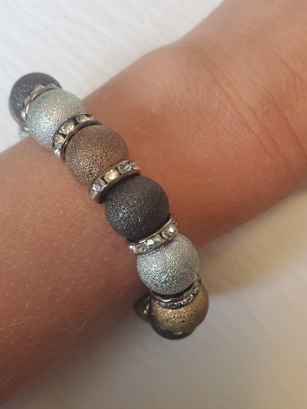 Neutral Glitter Bead Stretch Bracelet With Rhinestone Accents